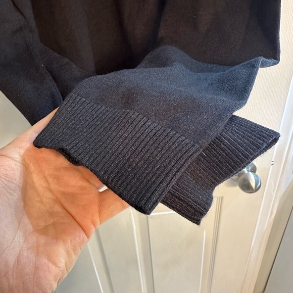 Kenzo Paris Black  Tiger Knit Sweater | New With Tags ptp22.5 - Picture 8 of 8